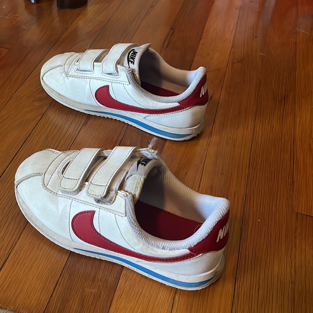 Nike boys sneakers, white